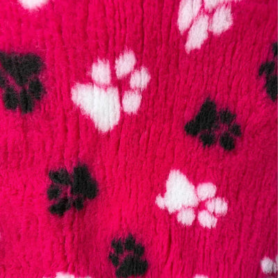 Vet Bed / Dry Bed – Greenback – Hot Pink with Black & White Paws | Washable Moisture-Wicking Dog Bedding NZ