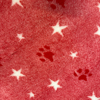 Vet Bed / Dry Bed – Greenback – Red Paws & Stars | Washable Moisture-Wicking Dog Bedding NZ